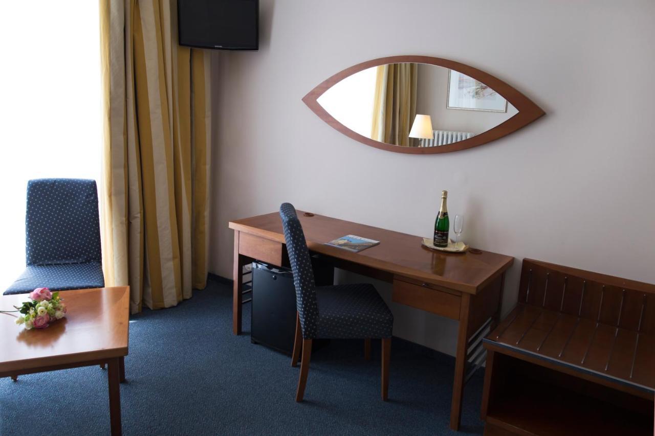 Hotel Marttel Karlovy Vary Exterior photo